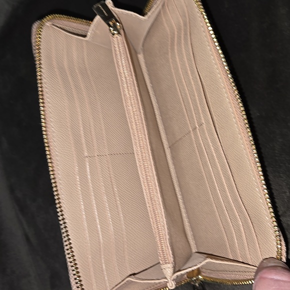 COACH Crossgrain Accordian Zip Wallet NEW w/oTag - Picture 2 of 8